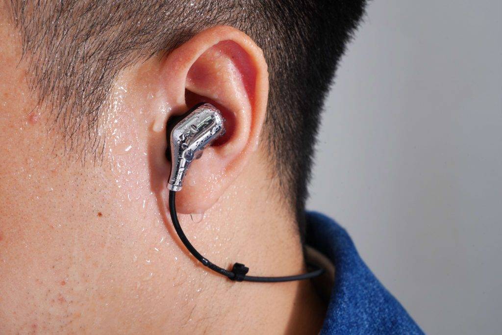 【2019情人節】實用派禮物首選！實測2款日本情侶款藍芽耳機