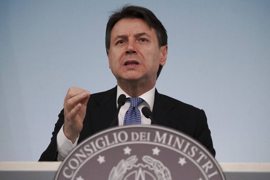 意大利 意大利總理孔特宣布將隔離措施擴大至全國，從3月10號起生效。