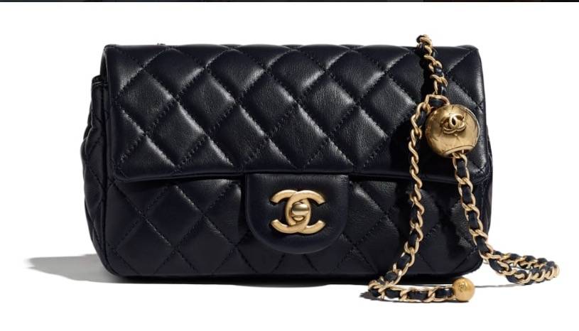 Chanel 垂蓋手袋 $34,000