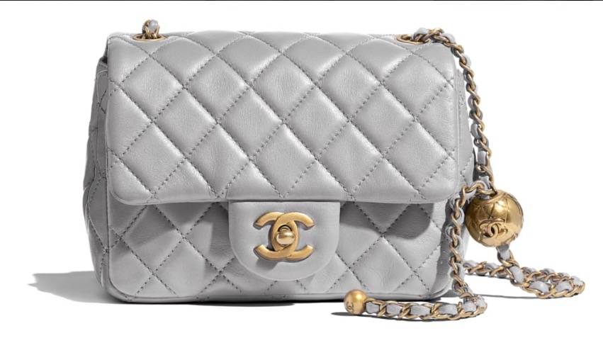 Chanel 垂蓋手袋 $32,300