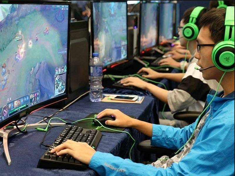網絡宵禁中國機迷末日 半夜關遊戲伺服器正式實施