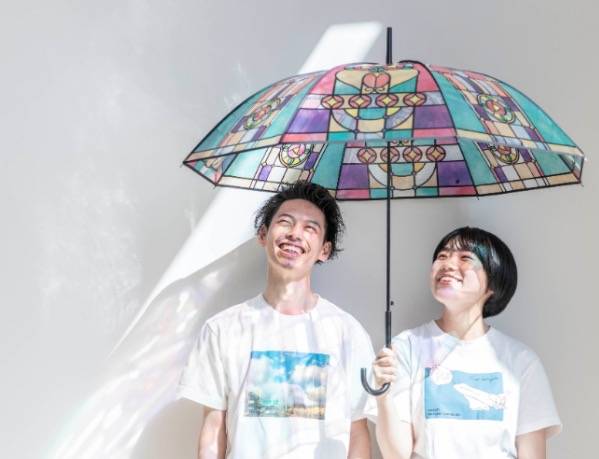 felissimo旗下分支OU+MORE!推出教堂玻璃雨傘