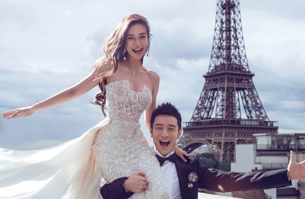  黃曉明與Angelababy楊穎）於2022年1月28日透過社交網公布離婚。