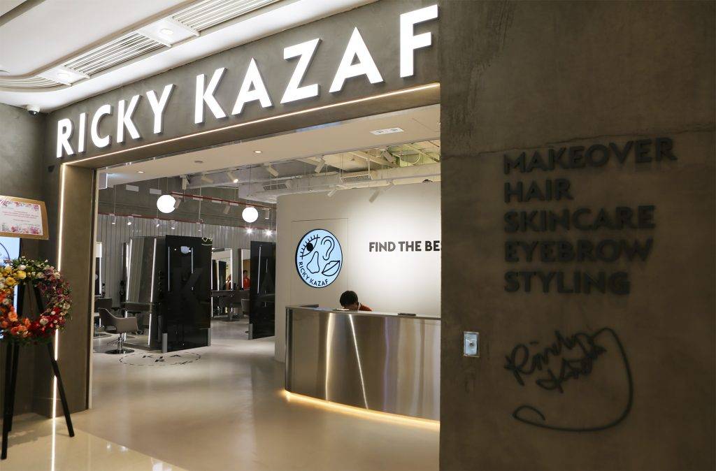 男士造型 RICKY KAZAF 裝修時尚但不過份耀眼，相信可讓一些「怕醜」的男士感覺更自在。