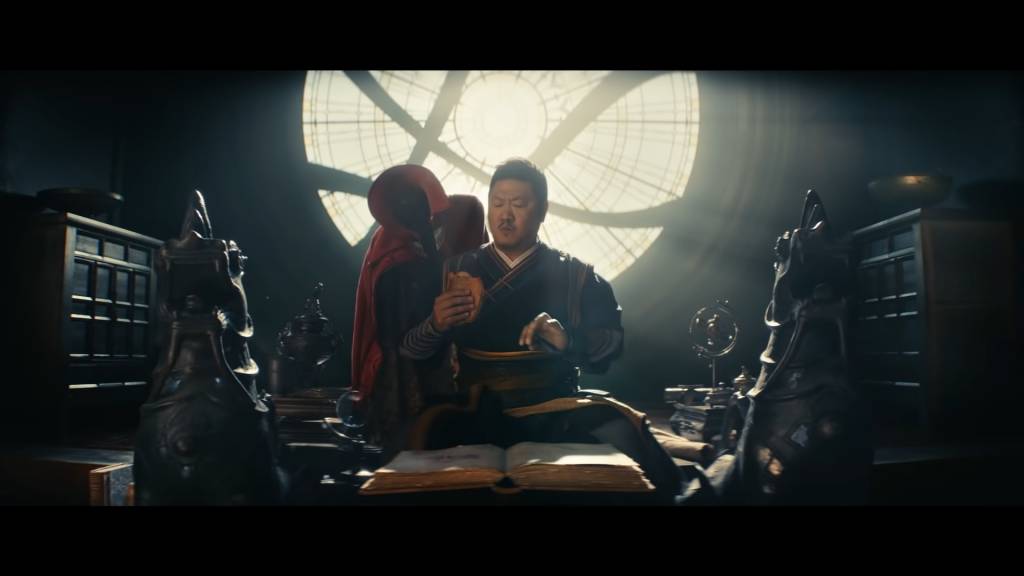 奇異博士2 廣告以Wong以及Dr.Strange的「Cloak of Levitation」作為主軸。
