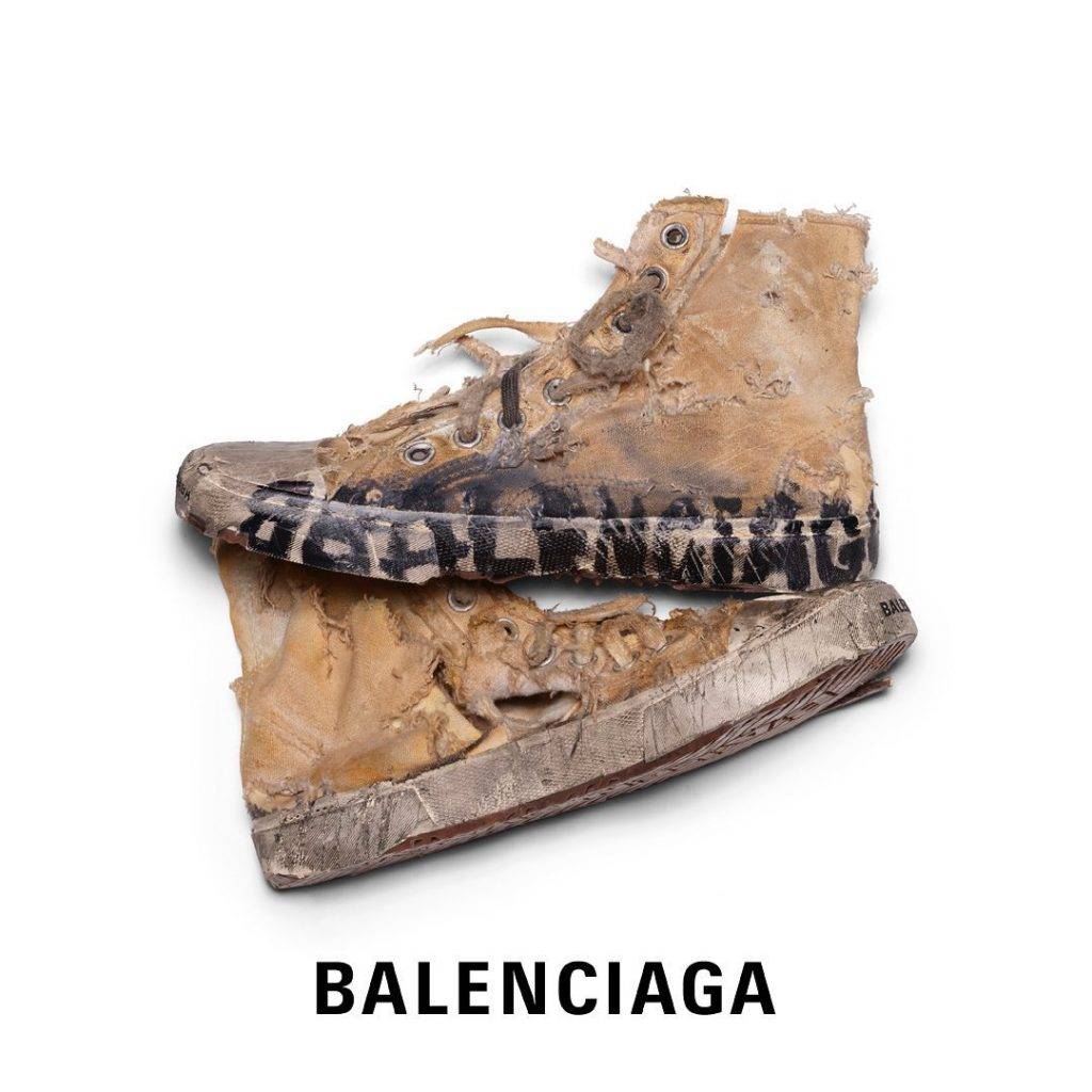 Balenciaga 極致造舊美學