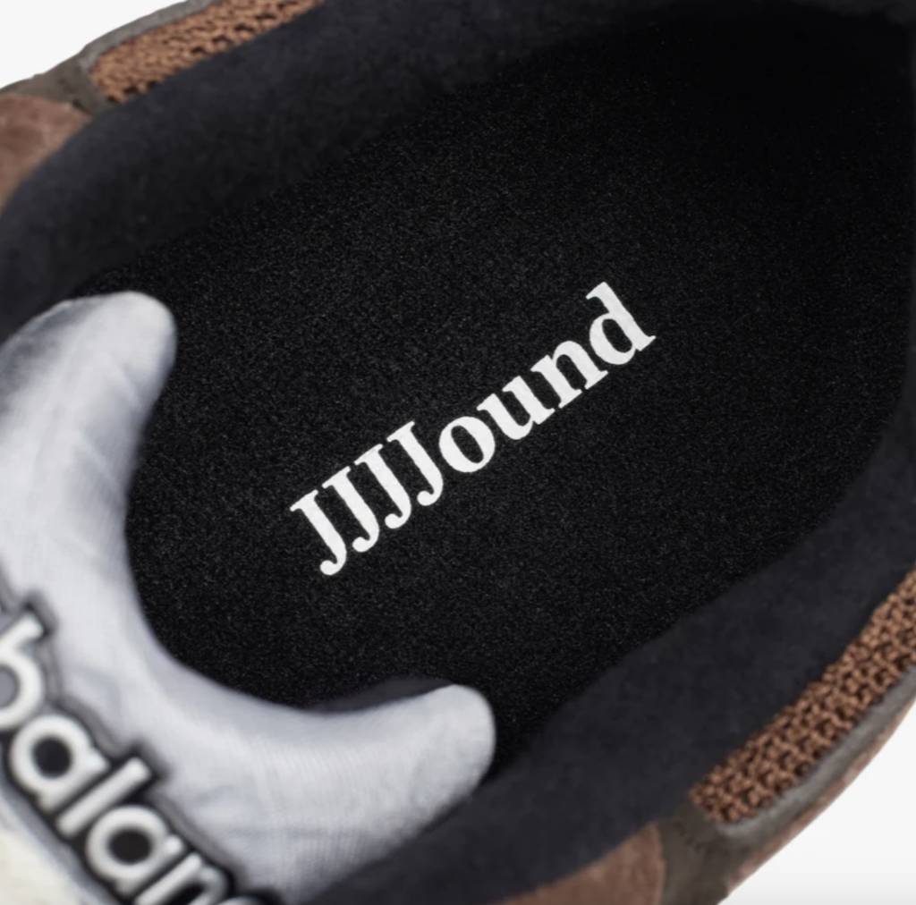990v3 Montréal JJJJound x New Balance 990v3 鞋舌和鞋墊部分可以看到 JJJJound 標誌