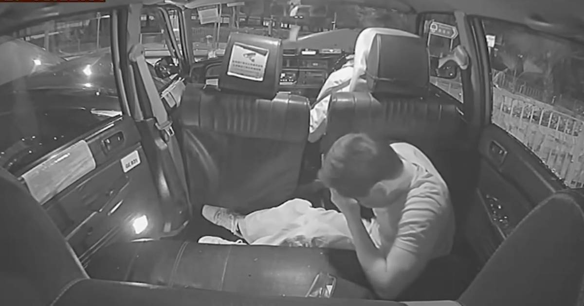有片｜Tesla飛車士捱撞 男子冇扣安全帶凌空撞爆窗 遭網民一面倒鬧爆