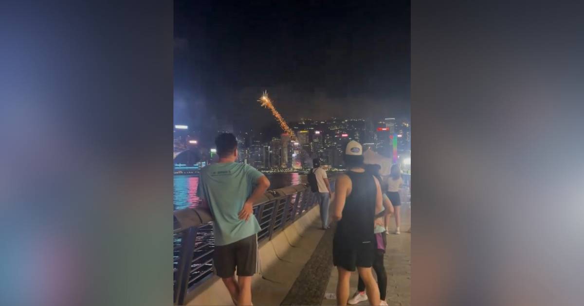 有片｜尖沙咀男子公然放煙花 港男拍片阻止反被尾隨 後續係咁…
