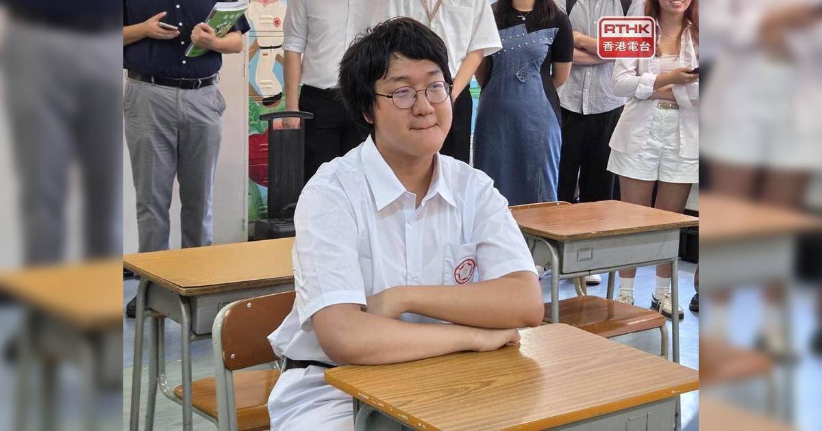 DSE放榜2025｜中國婦女會誕終極狀元 班主任8字形容表現 課外書原來睇呢本！