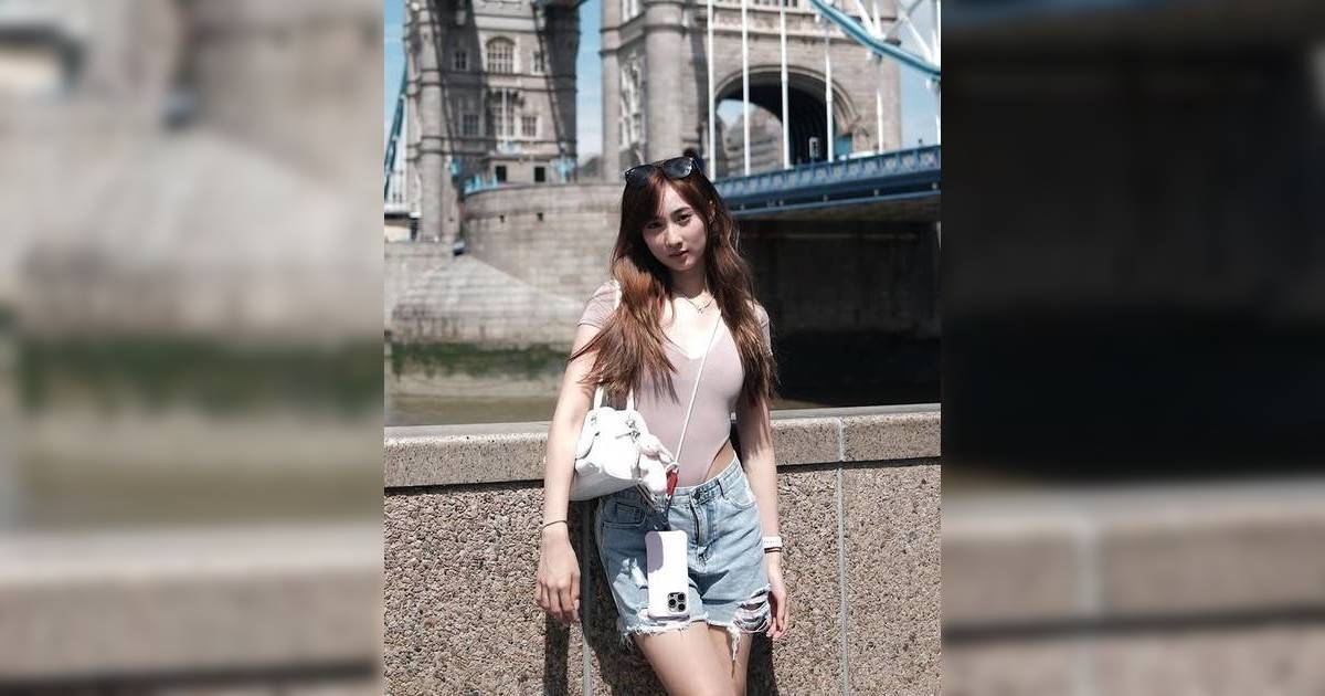 鍾柔美英國旅行大解放！大騷清涼造型瘋狂打卡 多角度展現玲瓏身材