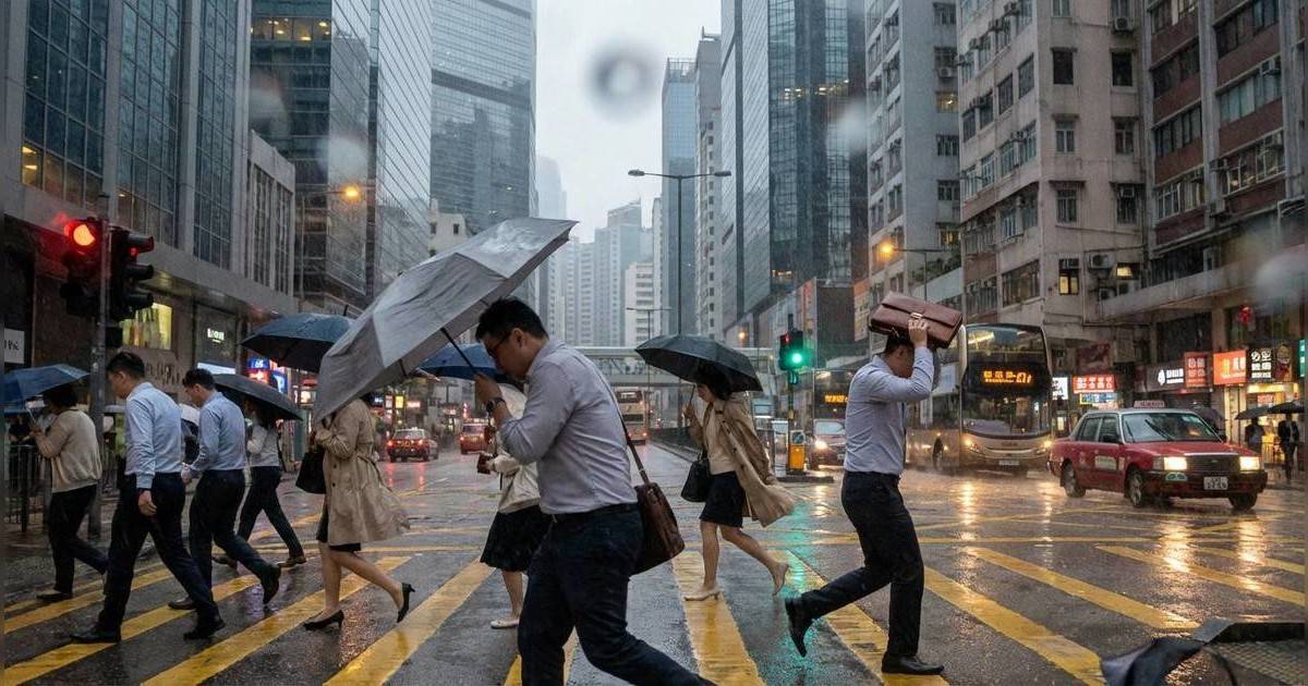 天氣突變！｜天文台預告冷鋒殺到氣溫急降 網民憂：周末又凍又濕？