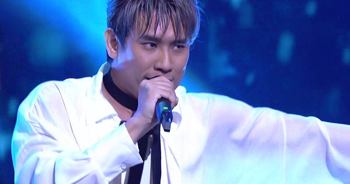 中年好聲音4｜東方不敗尹景順再創癲峰！椅子舞玩「燕式平衡」唱《唉聲嘆氣》嚇窒肥媽
