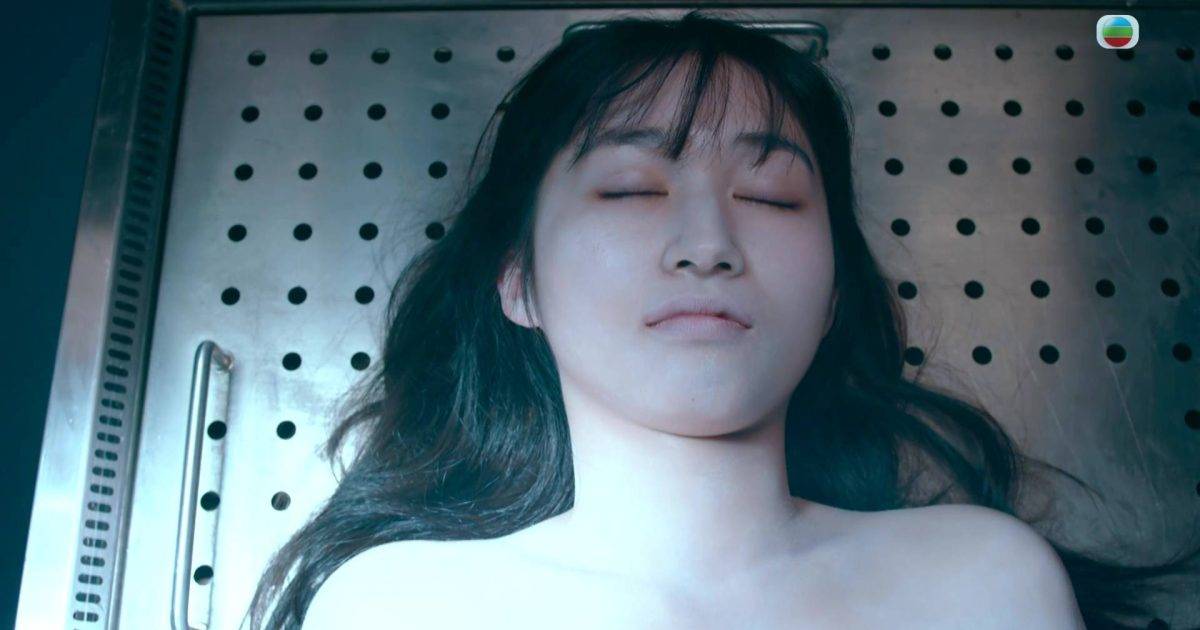 死有對証｜演死屍幕後極辛酸！撞正七月十四化妝 淨著Tube Top凍到震